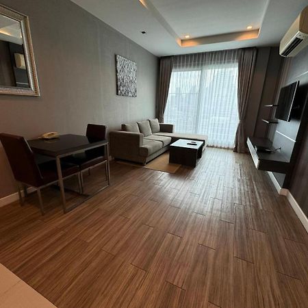 J Residence Thonglor 8 Bangkok Dış mekan fotoğraf