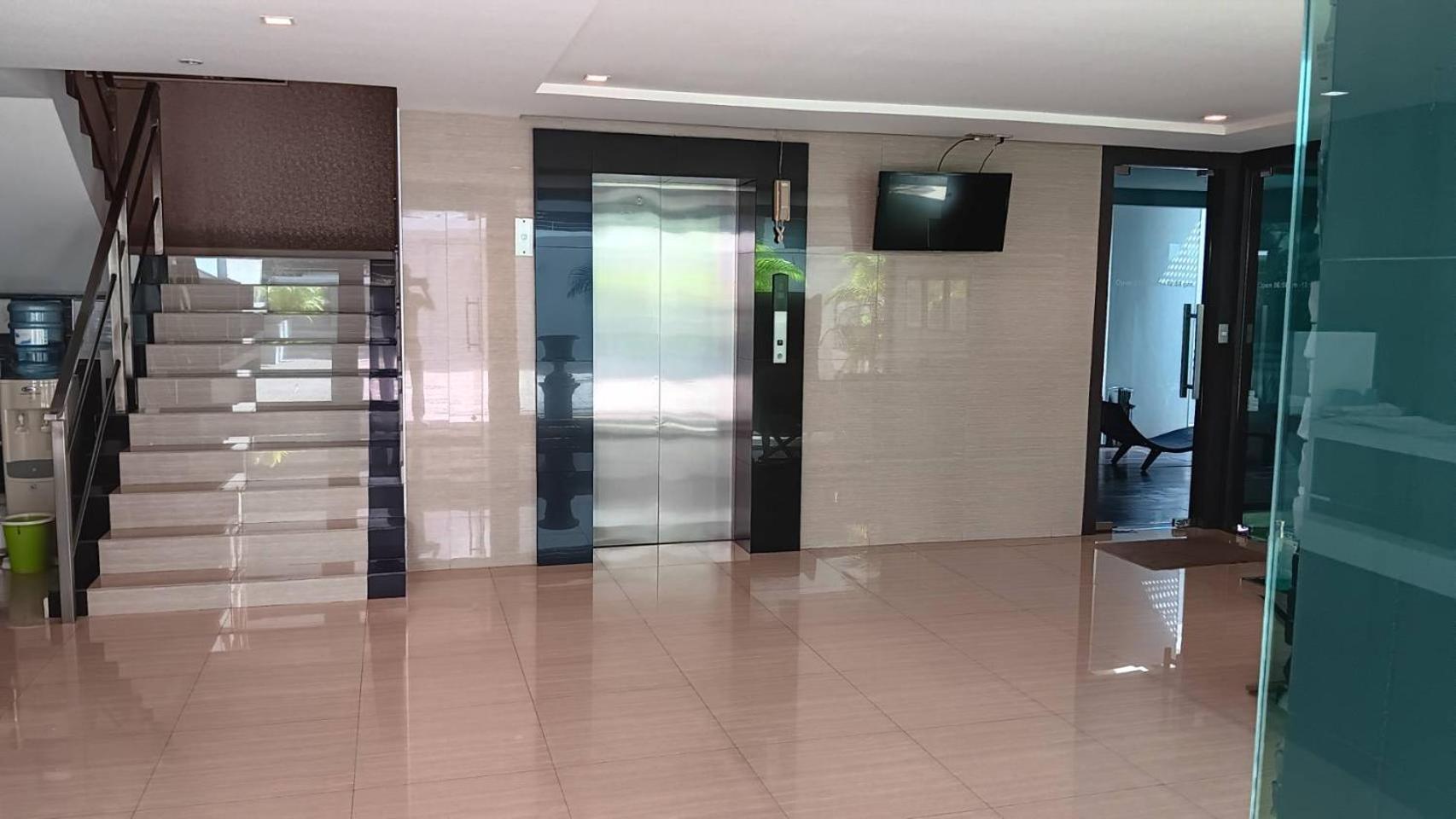 J Residence Thonglor 8 Bangkok Dış mekan fotoğraf